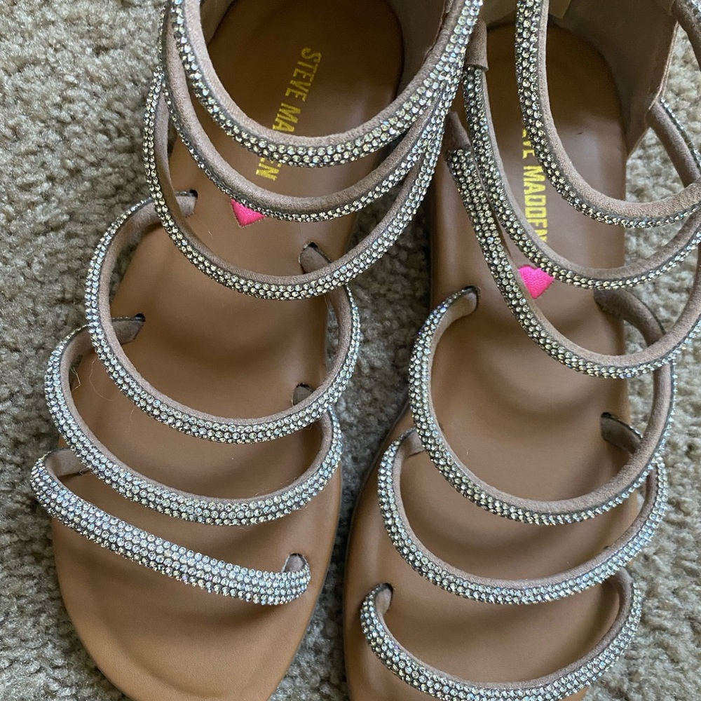 STEVE MADDEN-  Tan Rhinestone Sandals